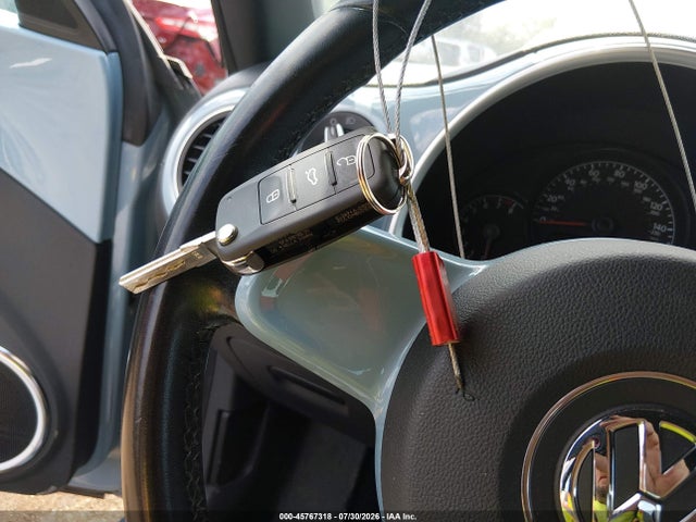 Продаж на аукціоні авто 2012 Volkswagen Beetle 2.5l, vin: 3VWJP7AT1CM617214, номер лоту: 45767318