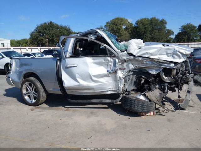 45767371 :رقم المزاد ، 3C6JR6CT1GG262223 vin ، 2016 Ram 1500 Sport مزاد بيع