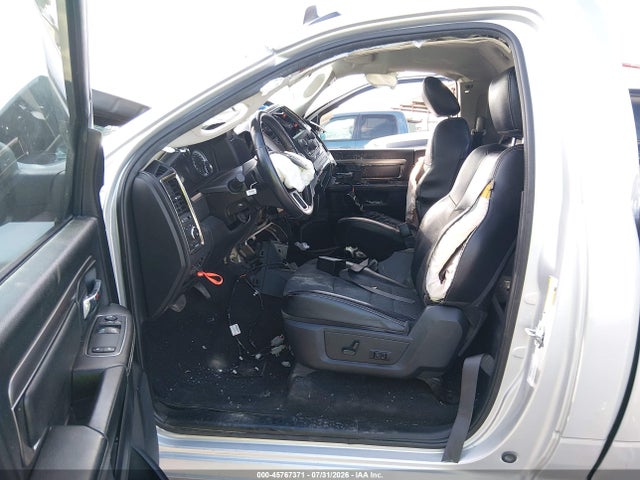 45767371 :رقم المزاد ، 3C6JR6CT1GG262223 vin ، 2016 Ram 1500 Sport مزاد بيع