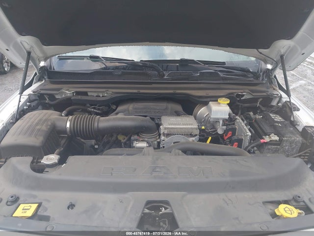 1C6SRFFT1LN132654 RAM 1500 Big Horn 4x4 5&#039;7 Box