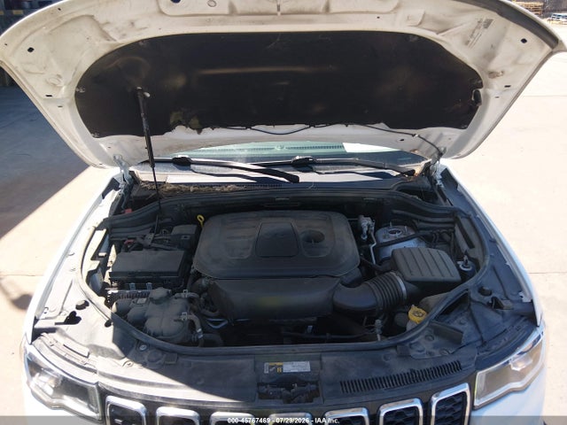 1C4RJEAGXKC788851 Jeep Grand Cherokee Laredo E 4x2