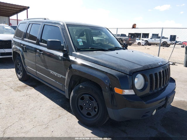 45767509 :رقم المزاد ، 1C4NJPBB7FD157634 vin ، 2015 Jeep Patriot Sport مزاد بيع