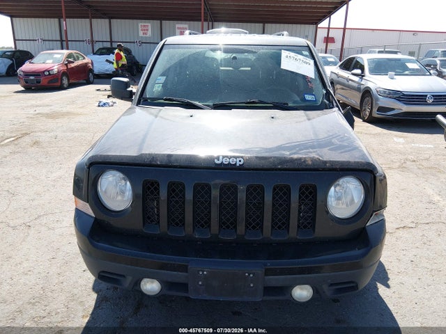 45767509 :رقم المزاد ، 1C4NJPBB7FD157634 vin ، 2015 Jeep Patriot Sport مزاد بيع