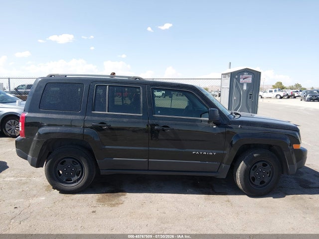 45767509 :رقم المزاد ، 1C4NJPBB7FD157634 vin ، 2015 Jeep Patriot Sport مزاد بيع
