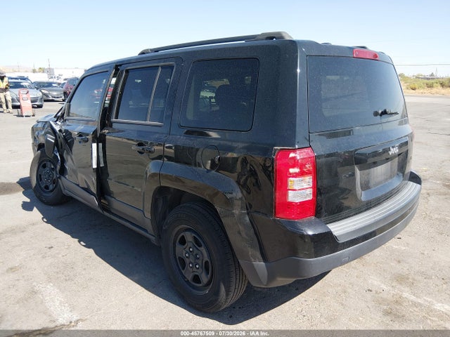 45767509 :رقم المزاد ، 1C4NJPBB7FD157634 vin ، 2015 Jeep Patriot Sport مزاد بيع