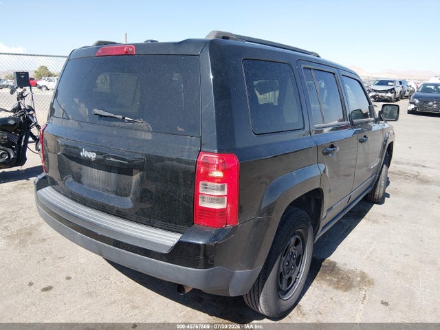 45767509 :رقم المزاد ، 1C4NJPBB7FD157634 vin ، 2015 Jeep Patriot Sport مزاد بيع