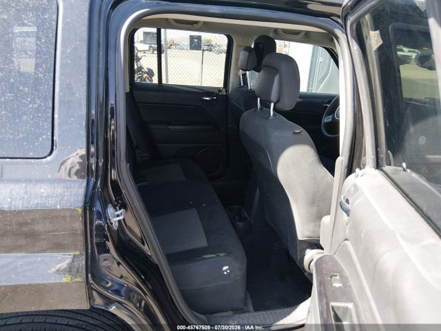 45767509 :رقم المزاد ، 1C4NJPBB7FD157634 vin ، 2015 Jeep Patriot Sport مزاد بيع