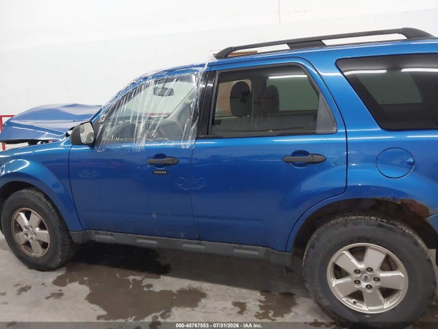 45767553 :رقم المزاد ، 1FMCU9D73BKB60731 vin ، 2011 Ford Escape Xlt مزاد بيع
