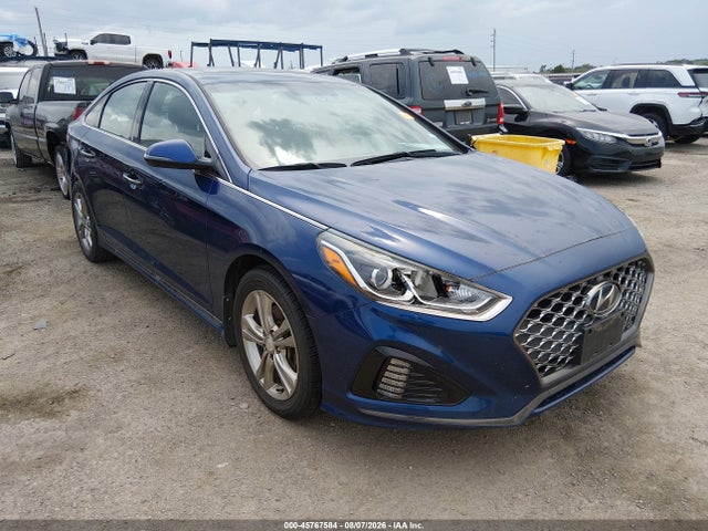Auction sale of the 2019 Hyundai Sonata Sport, vin: 5NPE34AF7KH813266, lot number: 45767584