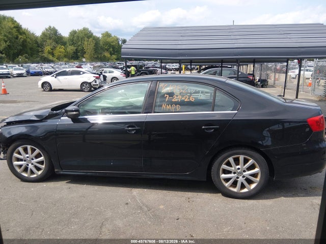 2014 Volkswagen Jetta 1.8t Se მანქანა იყიდება აუქციონზე, vin: 3VWD17AJXEM353135, აუქციონის ნომერი: 45767608