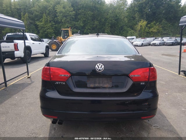 2014 Volkswagen Jetta 1.8t Se მანქანა იყიდება აუქციონზე, vin: 3VWD17AJXEM353135, აუქციონის ნომერი: 45767608