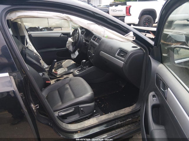 2014 Volkswagen Jetta 1.8t Se მანქანა იყიდება აუქციონზე, vin: 3VWD17AJXEM353135, აუქციონის ნომერი: 45767608