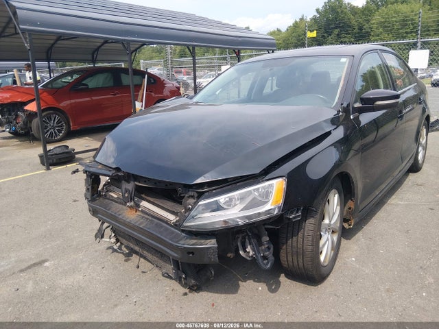 2014 Volkswagen Jetta 1.8t Se მანქანა იყიდება აუქციონზე, vin: 3VWD17AJXEM353135, აუქციონის ნომერი: 45767608