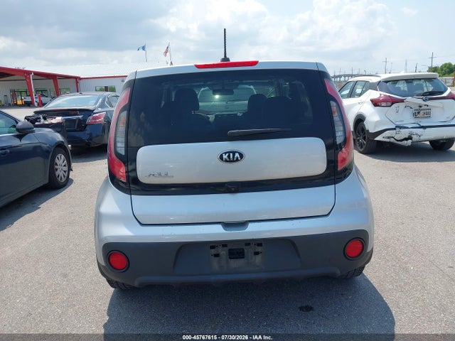 KNDJN2A27K7674805 KIA Soul