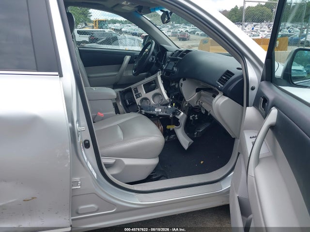 Aukcja sprzedaży 2013 Toyota Highlander Se V6, vin: 5TDBK3EH1DS252586, numer aukcji: 45767622