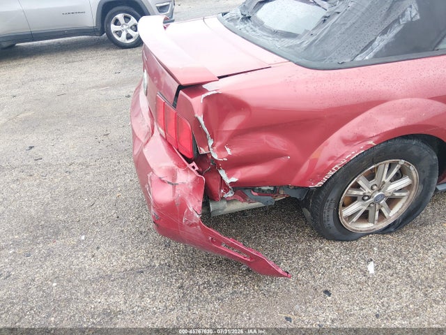 45767630 :رقم المزاد ، 1ZVHT84N055256872 vin ، 2005 Ford Mustang مزاد بيع