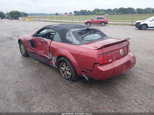 45767630 :رقم المزاد ، 1ZVHT84N055256872 vin ، 2005 Ford Mustang مزاد بيع