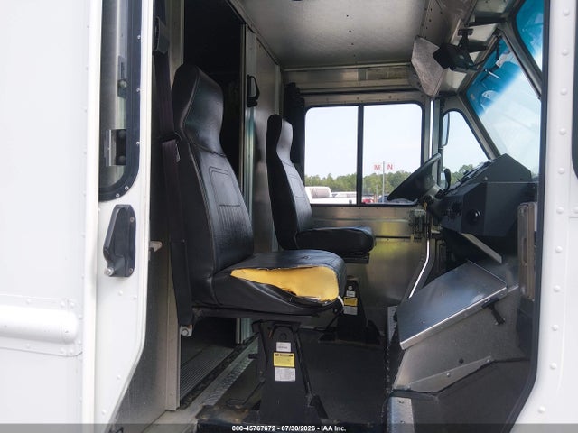 Продажа на аукционе авто 2017 Ford E-350 Stripped, vin: 1FC3E3KS9HDC62988, номер лота: 45767672