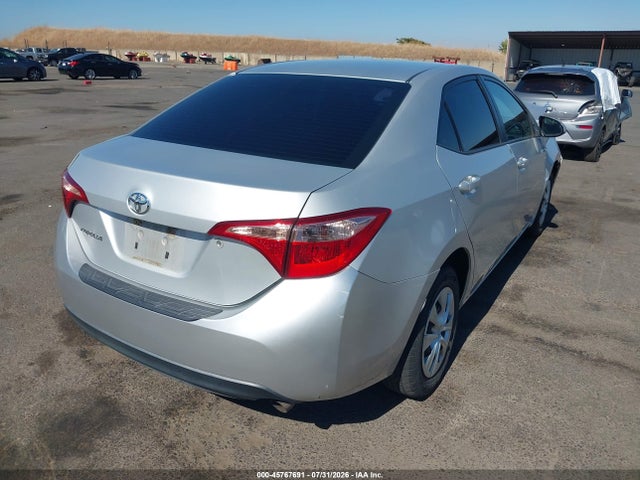 Toyota COROLLA L 2017 5YFBURHE9HP717371 Image 4