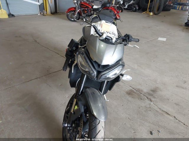 Triumph Motorcycle Street Triple 765 R 2024 SMTA604S6RTBL0265 Image 5