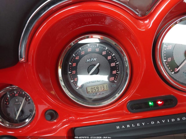45767819 :رقم المزاد ، 1HD1PR814CB955098 vin ، 2012 Harley-davidson Flhtcuse7 Cvo Ultra Cls Electra Gld مزاد بيع
