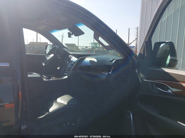 Продаж на аукціоні авто 2018 Cadillac Escalade Luxury, vin: 1GYS4BKJXJR238816, номер лоту: 45767821