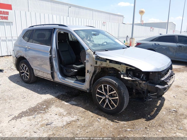 Auction sale of the 2021 Volkswagen Tiguan 2.0t Se/2.0t Se R-line Black/2.0t Sel, vin: 3VV3B7AX4MM050643, lot number: 45767837