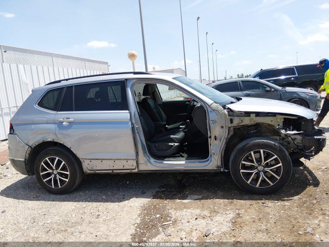 Auction sale of the 2021 Volkswagen Tiguan 2.0t Se/2.0t Se R-line Black/2.0t Sel, vin: 3VV3B7AX4MM050643, lot number: 45767837