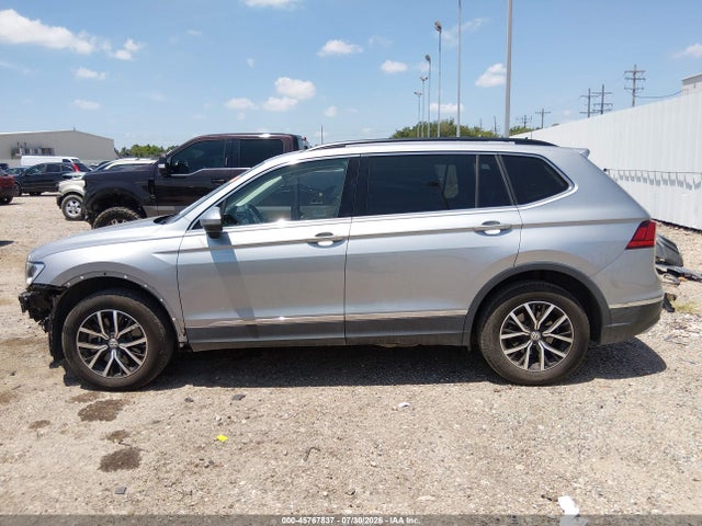 Auction sale of the 2021 Volkswagen Tiguan 2.0t Se/2.0t Se R-line Black/2.0t Sel, vin: 3VV3B7AX4MM050643, lot number: 45767837