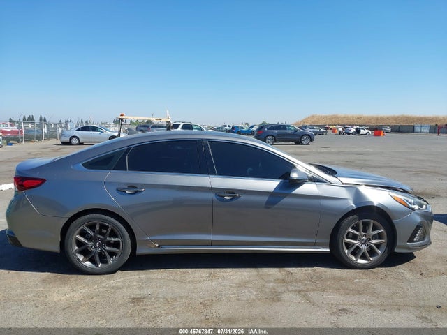 5NPE34AB4JH662057 Hyundai Sonata Sport 2.0t