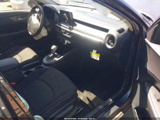 45767860 :رقم المزاد ، 3KPF24AD6LE146296 vin ، 2020 Kia Forte Lxs مزاد بيع