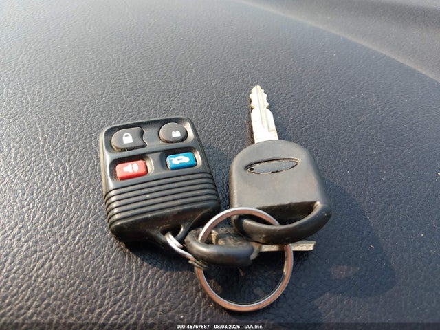 Продажа на аукционе авто 2004 Ford Thunderbird, vin: 1FAHP60A74Y110258, номер лота: 45767887