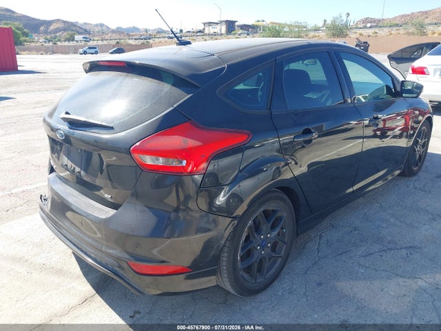 Ford FOCUS SE 2015 1FADP3K26FL363851 Image 4