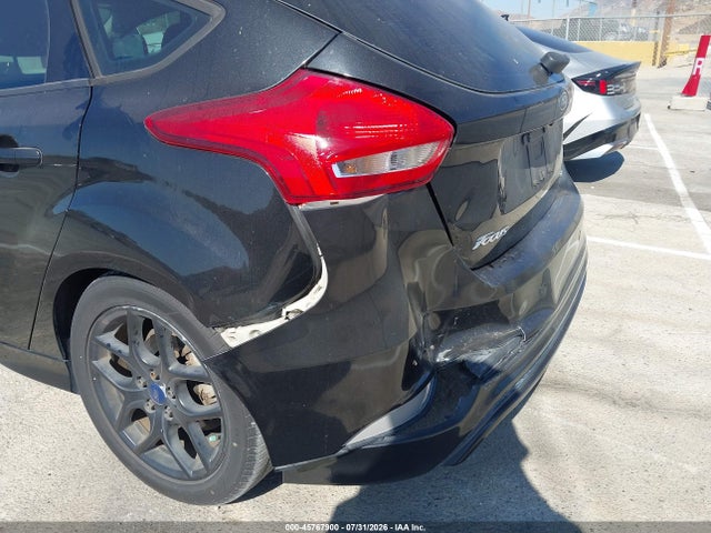 Ford FOCUS SE 2015 1FADP3K26FL363851 Image 6