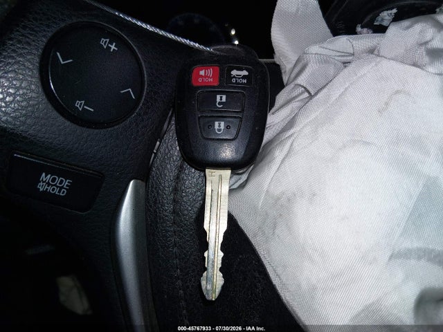 5YFBURHEXKP900284 Toyota COROLLA LE
