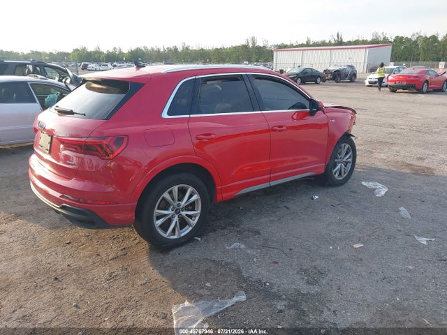 2022 Audi Q3 Premium 45 Tfsi S Line Quattro Tiptronic მანქანა იყიდება აუქციონზე, vin: WA1DECF31N1023840, აუქციონის ნომერი: 45767946