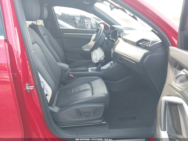 2022 Audi Q3 Premium 45 Tfsi S Line Quattro Tiptronic მანქანა იყიდება აუქციონზე, vin: WA1DECF31N1023840, აუქციონის ნომერი: 45767946
