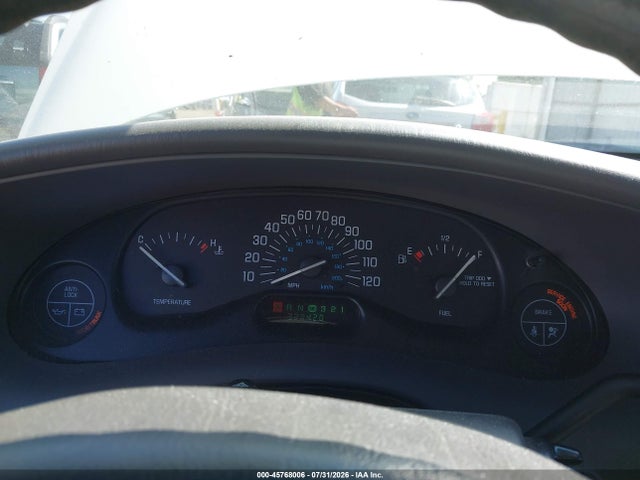 45768006 :رقم المزاد ، 2G4WS52J031194668 vin ، 2003 Buick Century Custom مزاد بيع