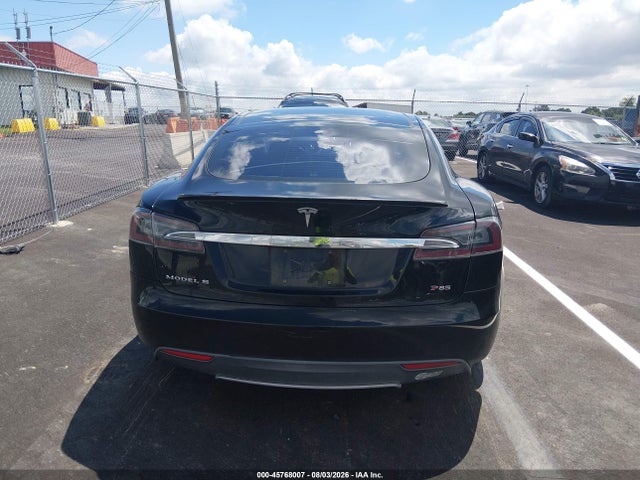 45768007 :رقم المزاد ، 5YJSA1CP8DFP06533 vin ، 2013 Tesla Model S Performance مزاد بيع