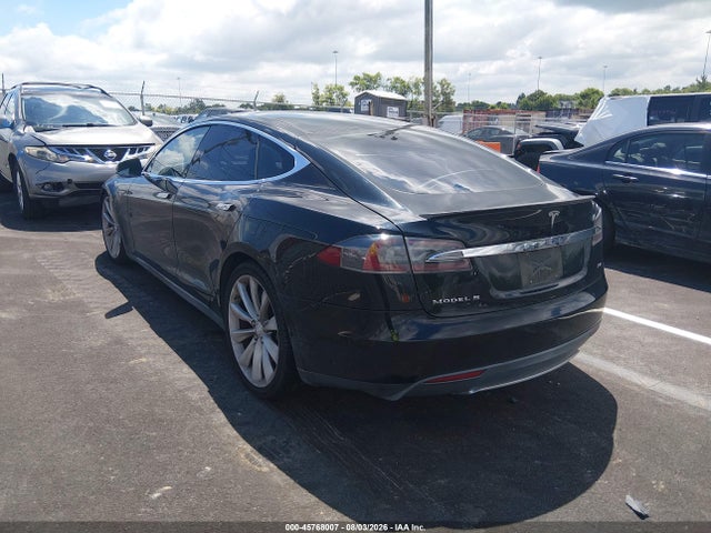 45768007 :رقم المزاد ، 5YJSA1CP8DFP06533 vin ، 2013 Tesla Model S Performance مزاد بيع