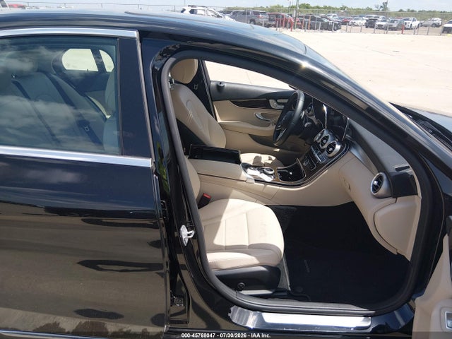 45768047 :رقم المزاد ، W1KWF8DB8MR612344 vin ، 2021 Mercedes-benz C 300 Sedan مزاد بيع