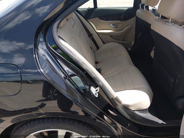 45768047 :رقم المزاد ، W1KWF8DB8MR612344 vin ، 2021 Mercedes-benz C 300 Sedan مزاد بيع