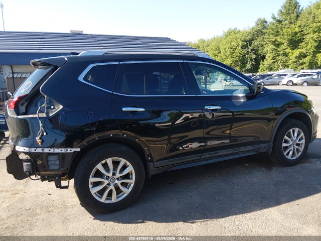 45768115 :رقم المزاد ، 5N1AT2MV4HC792656 vin ، 2017 Nissan Rogue Sv مزاد بيع