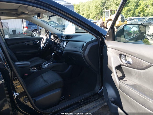 45768115 :رقم المزاد ، 5N1AT2MV4HC792656 vin ، 2017 Nissan Rogue Sv مزاد بيع