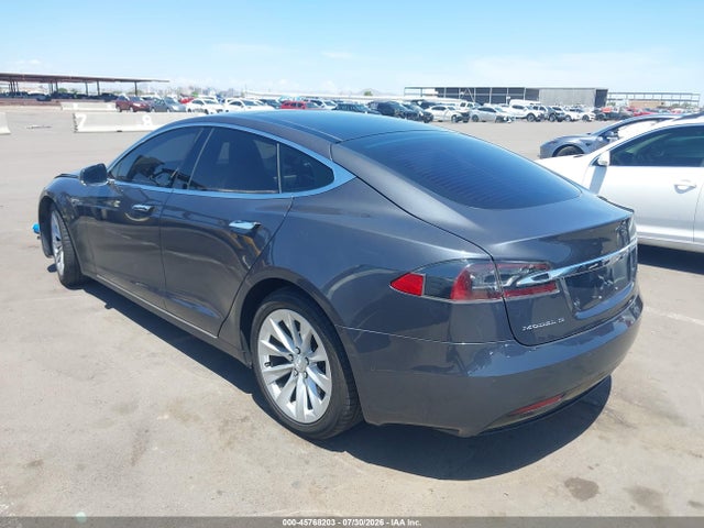 Tesla Model S 60d/70d/75d/85d/90d 2016 5YJSA1E20GF143872 Image 3