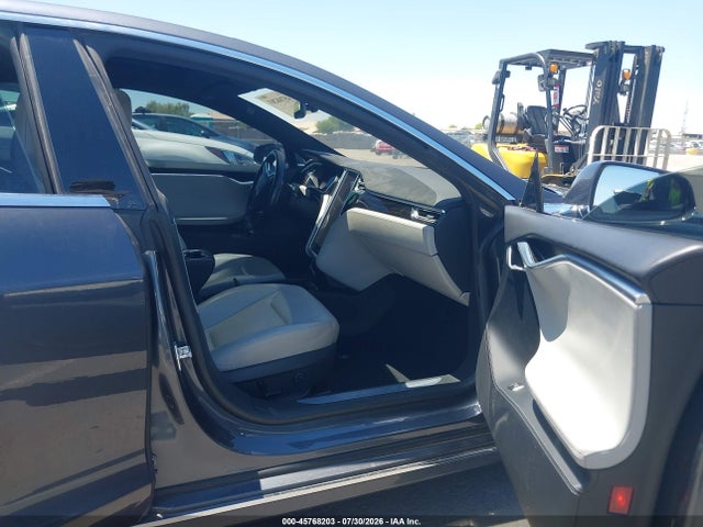 Tesla Model S 60d/70d/75d/85d/90d 2016 5YJSA1E20GF143872 Image 5