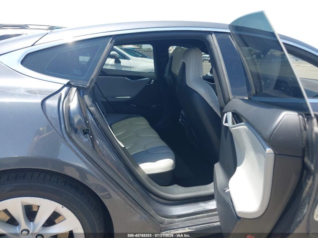 Tesla Model S 60d/70d/75d/85d/90d 2016 5YJSA1E20GF143872 Image 8