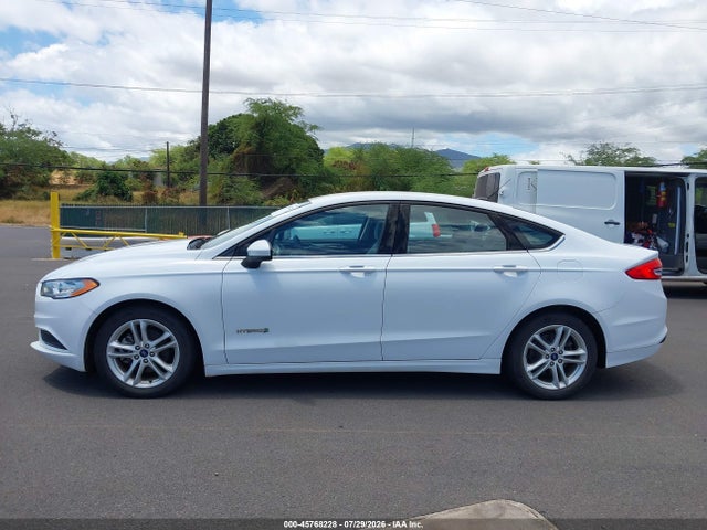 3FA6P0UU3JR235972 Ford Fusion Hybrid S