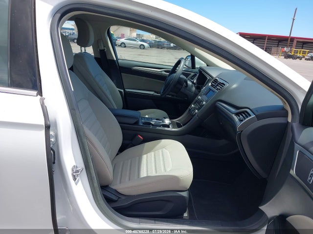 3FA6P0UU3JR235972 Ford Fusion Hybrid S