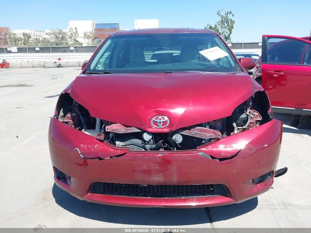Toyota Sienna Le 8 Passenger 2017 5TDKZ3DC9HS817481 Image 13